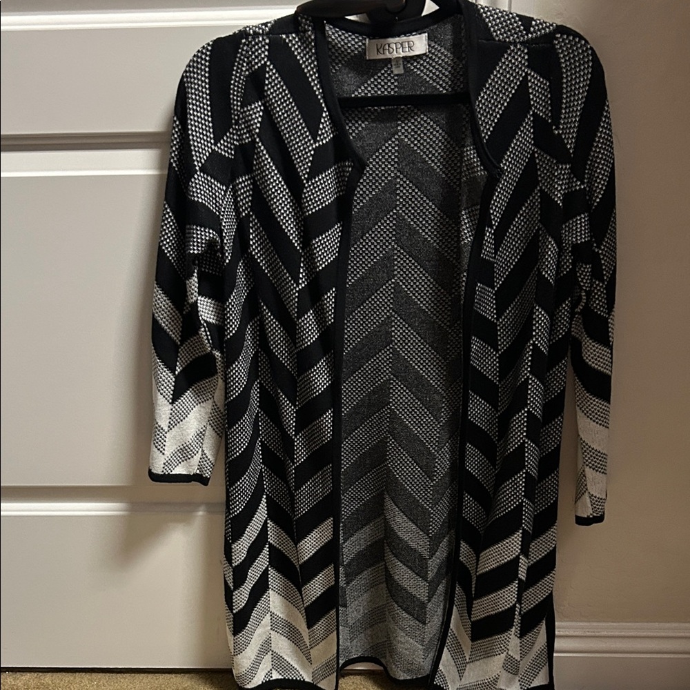 Kasper Black and White Chevron Cardigan